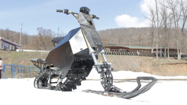 Элтекрический снегоход_электро сноубайк_мотосноуборд_электро сноуборд_мото снегокат_мотособака_мотобуксировщик_Sniejik_4